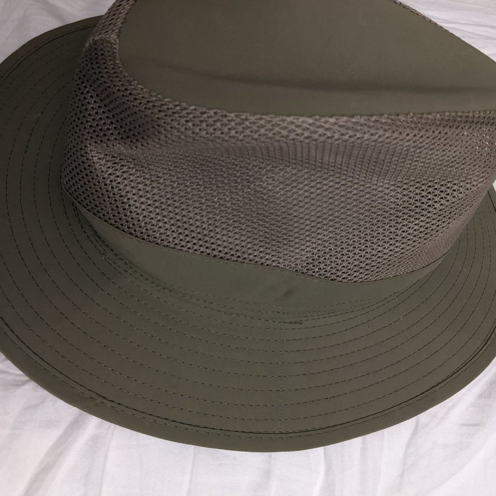 Island Beach Hat - Picture 2 of 6
